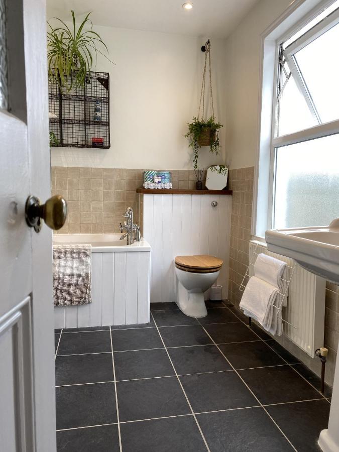 Spacious, seaside, Victorian home Bay View Terrace, Penzance Exterior foto