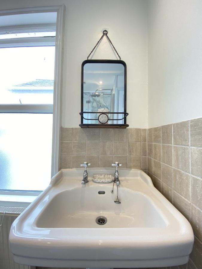Spacious, seaside, Victorian home Bay View Terrace, Penzance Exterior foto